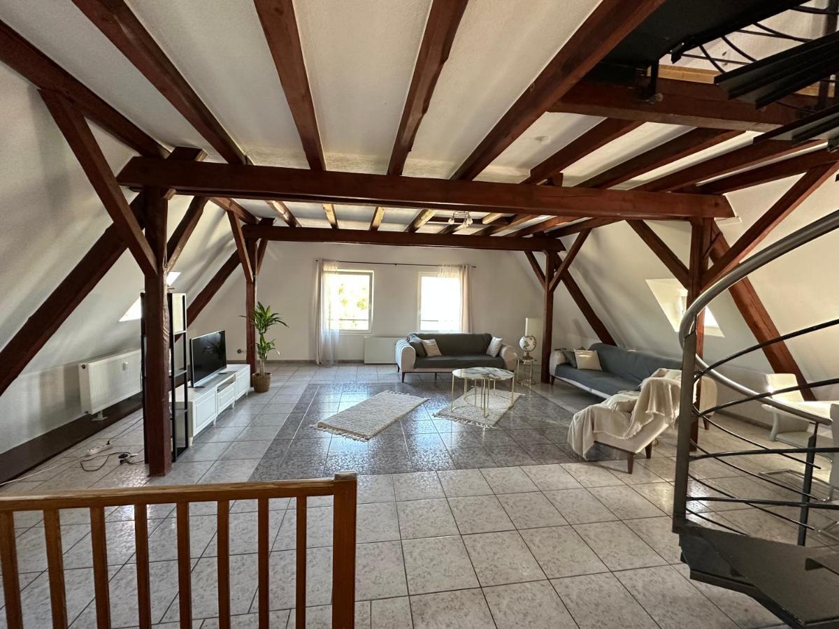 Schoene Grosse Maisonettenwohnung In Weissenthurm 外观 照片