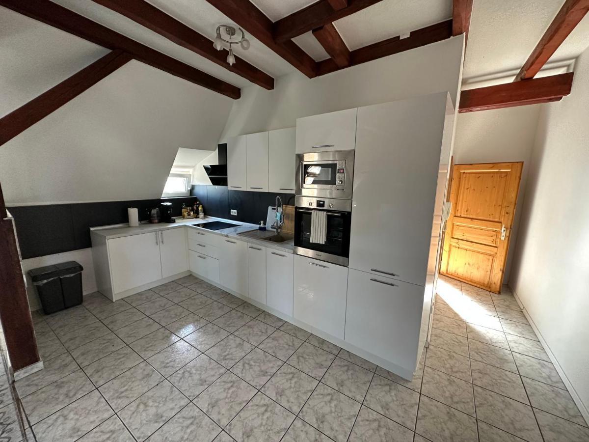 Schoene Grosse Maisonettenwohnung In Weissenthurm 外观 照片